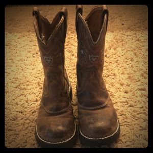 Youth girls Ariat cowboy boots sz 13.5